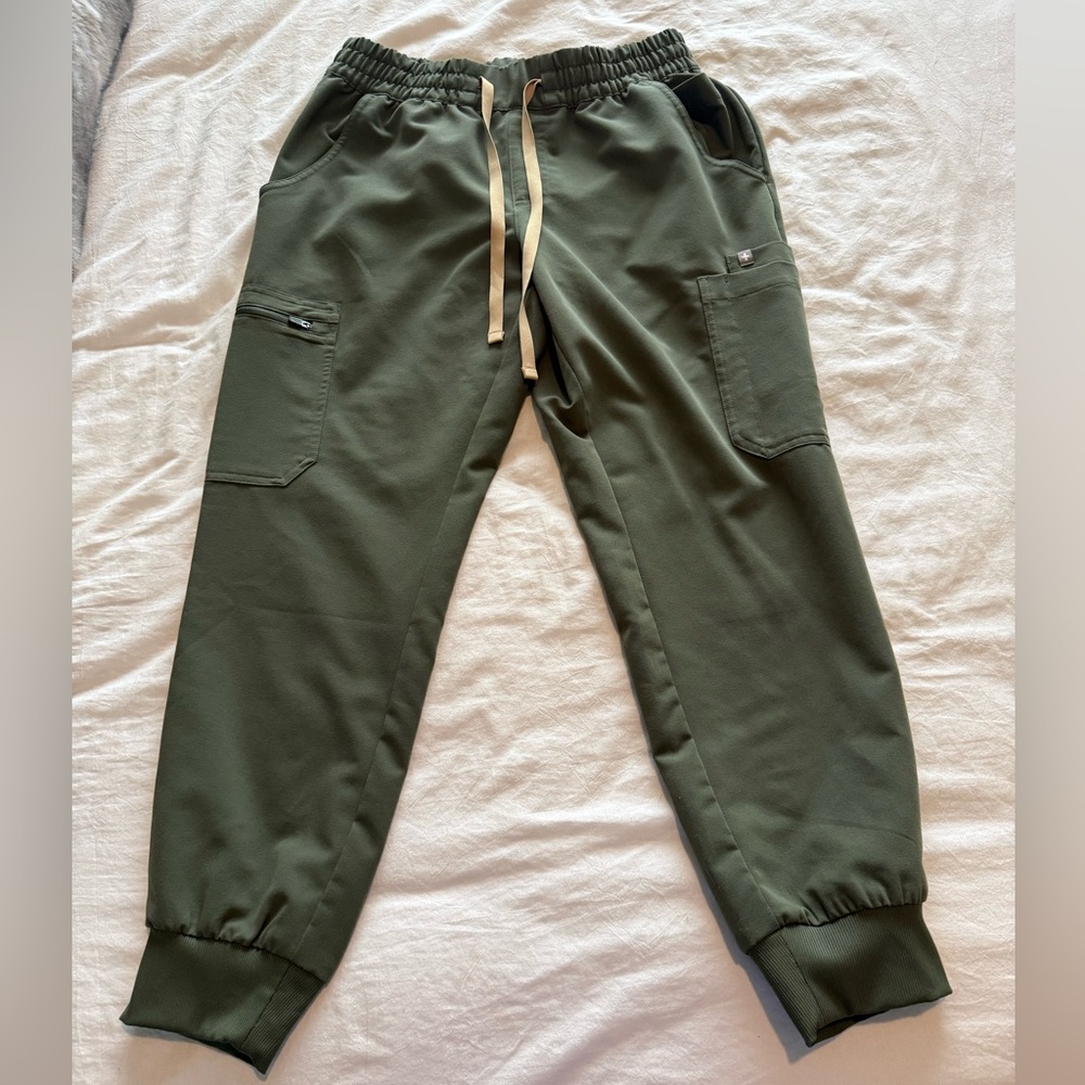 FIGS Uman Relaxed Jogger Scrubs